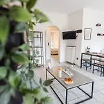 Ionian Luxury * Perama (Corfu)