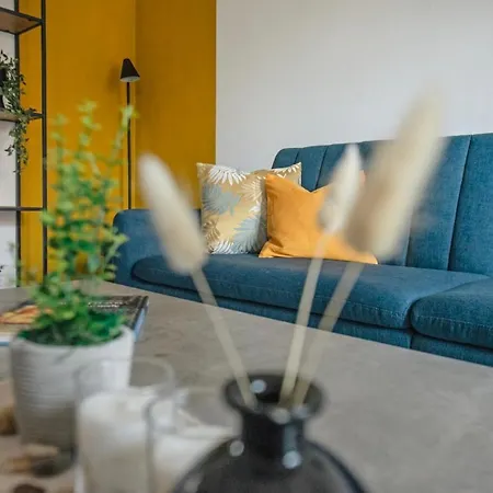 Ionian Luxury * Πέραμα