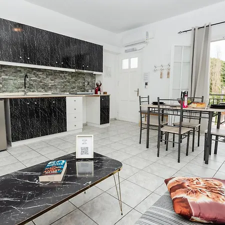 Ionian Luxury Appartement