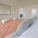 Ionian Luxury * Πέραμα